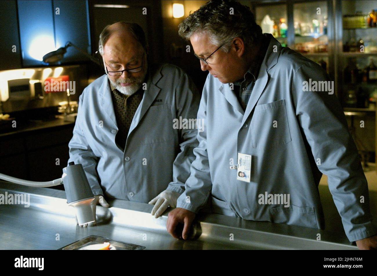 ROBERT DAVID HALL, William L. PETERSEN, CSI: Crime Scene Investigation, 2000 Stockfoto