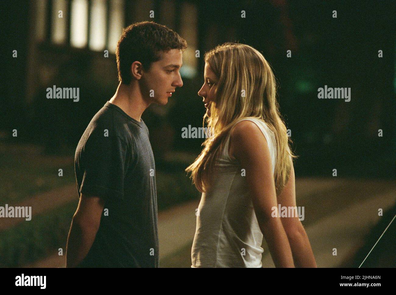 SHIA LABEOUF, SARAH ROEMER, DISTURBIA, 2007 Stockfoto