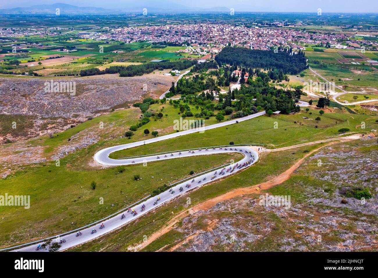 Die ΔΕΗ ('DEI') Internationale Tour von Hellas, die von Tyrnavos Stadt, Larissa, Thessalien, Griechenland führt. Stockfoto