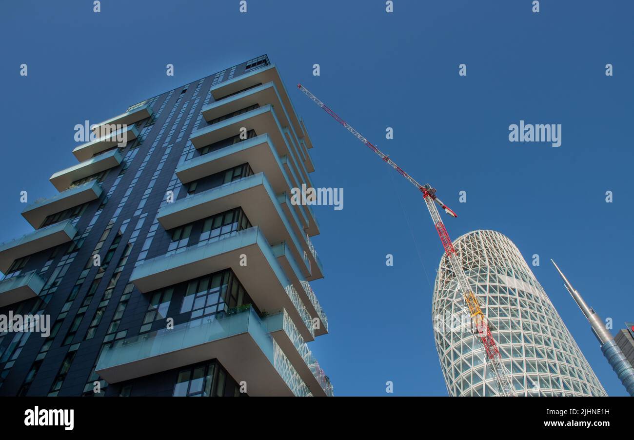Mailand Italien 29. Juni 2022: Bau des neuen Business Centers, das das städtische Umbauprojekt tatsächlich abschließt Stockfoto