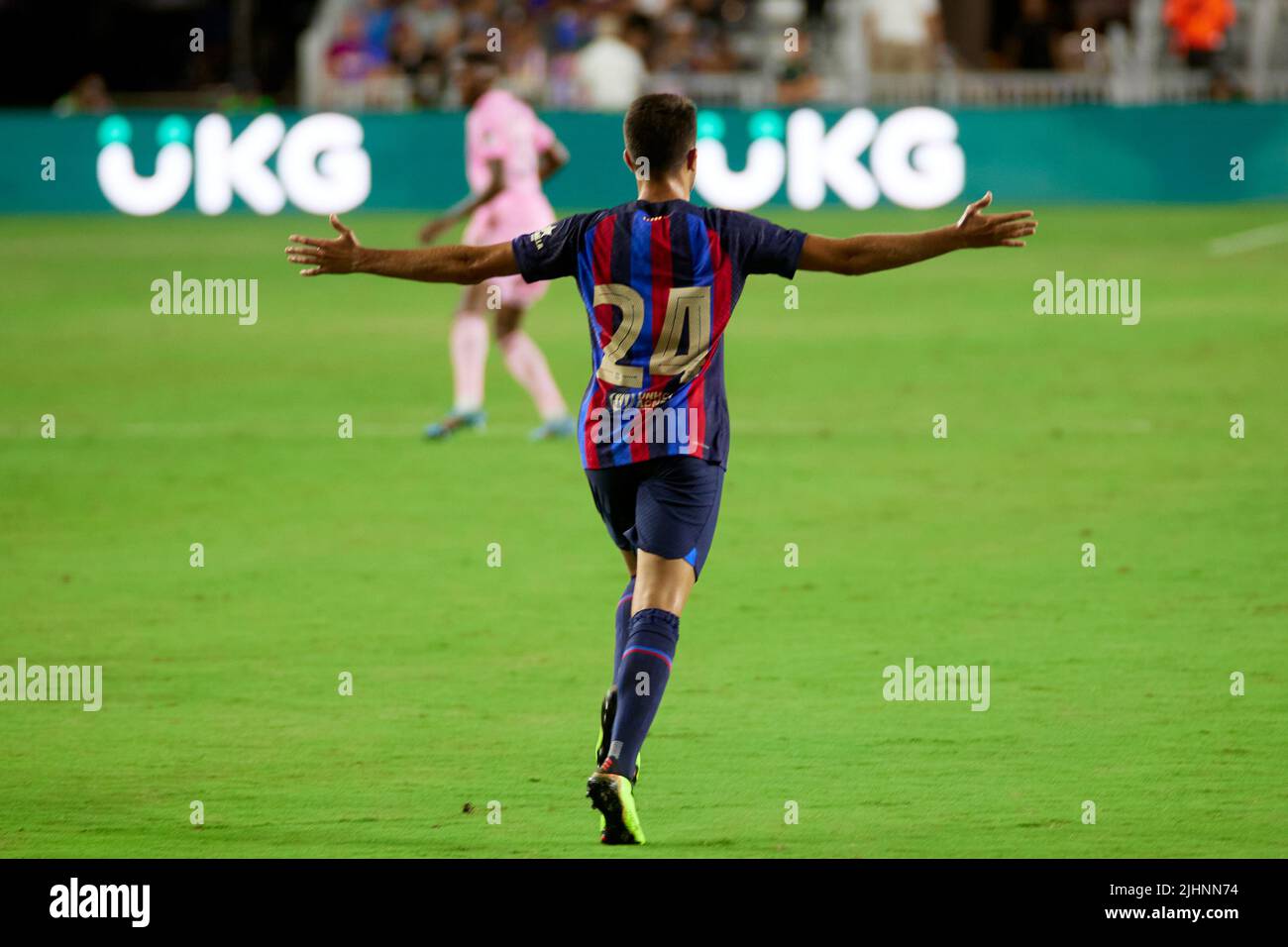 Fort Lauderdale, FL, USA. 19.. Juli 2022. 24 Eric Garcia – Defender FC Barcelona beim internationalen Freundschaftsspiel zwischen Inter Miami CF und FC Barcelona im DRV Pink Stadium in Florida, USA. Kredit: Yaroslav Sabitov/YES Market Media/Alamy Live Nachrichten Stockfoto