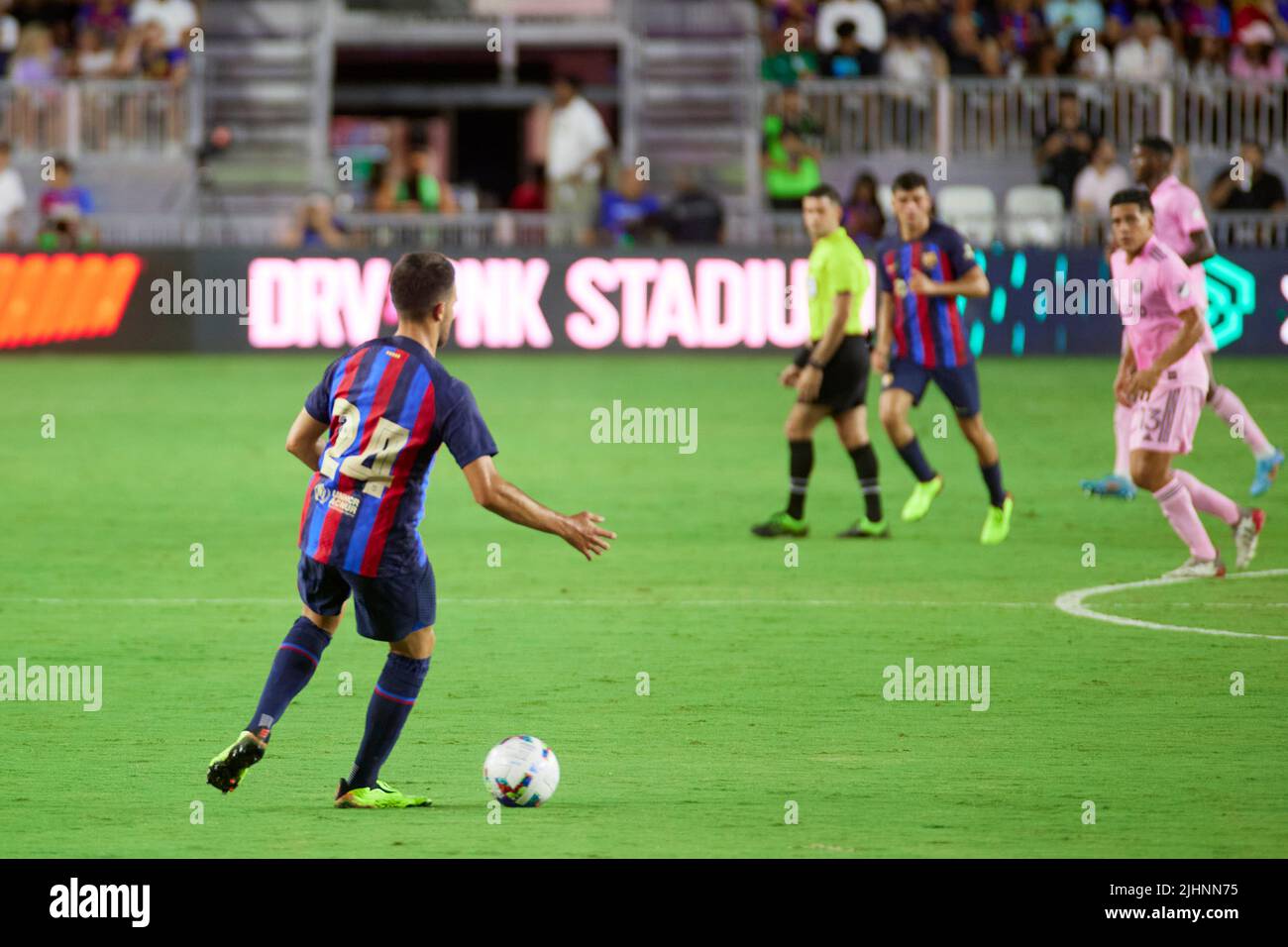 Fort Lauderdale, FL, USA. 19.. Juli 2022. 24 Eric Garcia – Defender FC Barcelona beim internationalen Freundschaftsspiel zwischen Inter Miami CF und FC Barcelona im DRV Pink Stadium in Florida, USA. Kredit: Yaroslav Sabitov/YES Market Media/Alamy Live Nachrichten Stockfoto