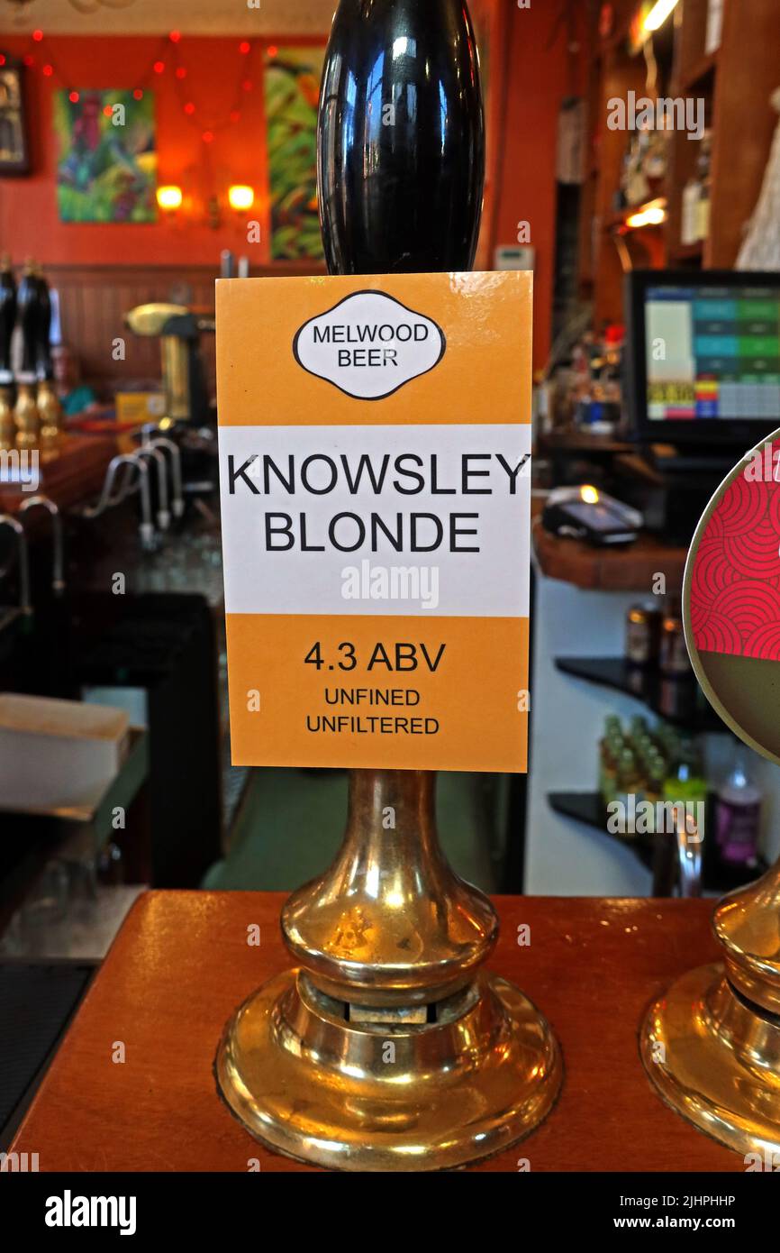 Melwood Beers, Knowley Blonde, Ale vom Fass, in einer Bar im Grapes Pub, 60 Roscoe St Liverpool, Merseyside, England, L1 9DW Stockfoto