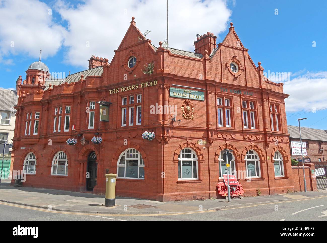 The Boars Head Pub, Leigh Stadtzentrum, Grade2 denkmalgeschütztes Gebäude, 2 Market Place, Leigh, Wigan, England, Großbritannien, WN7 1EG Stockfoto