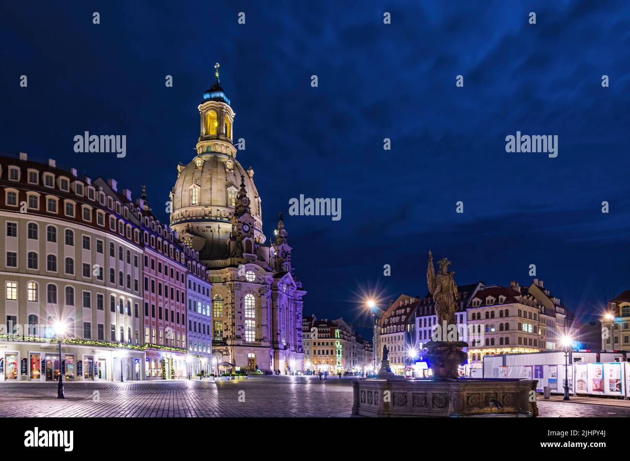 Dresden, Sachsen, Deutschland: Die weltberühmte Frauenkirche am Neumarkt. Stockfoto