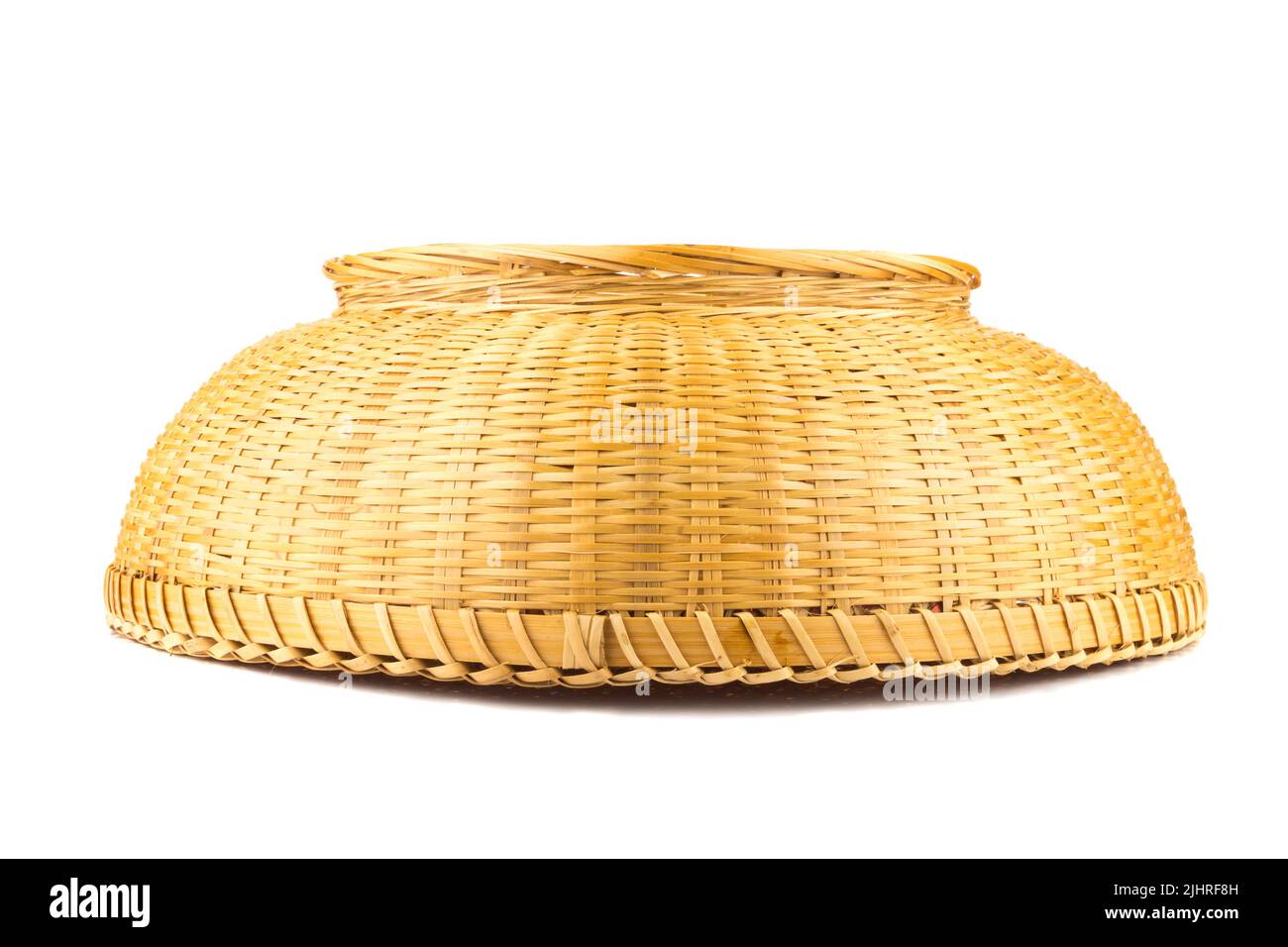 Korbkörbe. Invertiert. Isoliert auf weißem Hintergrund. Stockfoto