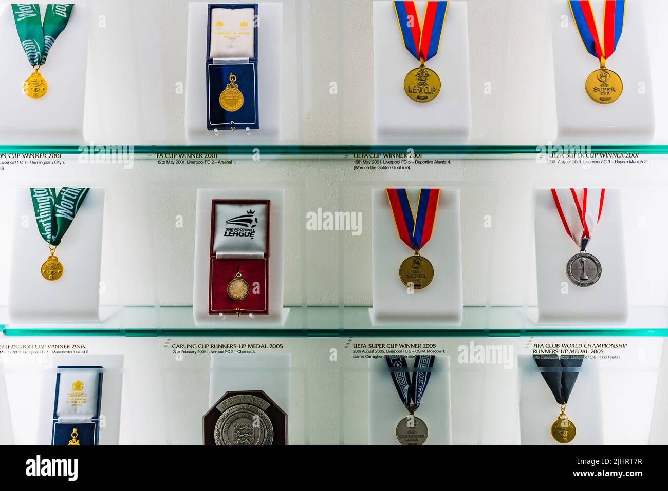 Die Liverpool FC Stadium Tour, Trophy Hall. Anfield ist ein Fußballstadion in Anfield, Liverpool, Merseyside, England, das eine Sitzplatzkapazität von hat Stockfoto