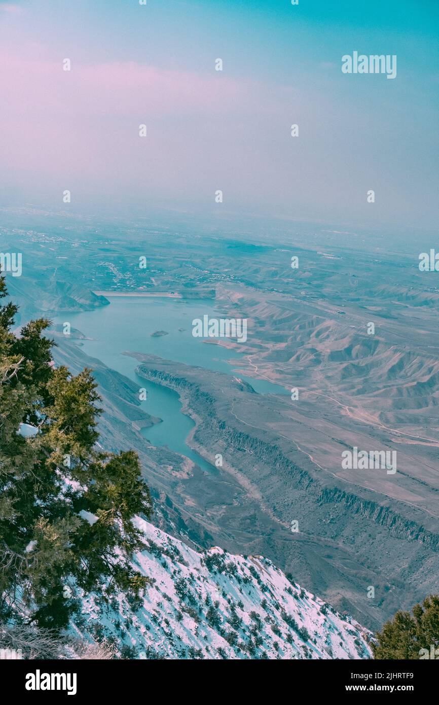 Luftaufnahme des Azat-Stausees in der armenischen Provinz Ararat Stockfoto