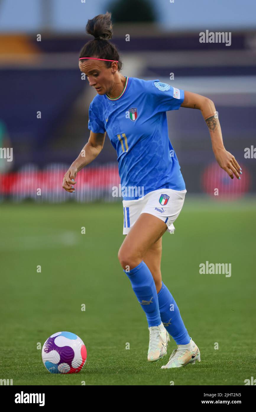 Manchester, England, 18.. Juli 2022. Barbara Bonansea aus Italien während des Spiels der UEFA Women's European Championship 2022 im Academy Stadium, Manchester. Bildnachweis sollte lauten: Jonathan Moscrop / Sportimage Stockfoto