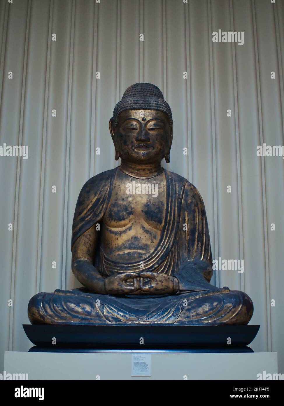 Kansas City, Missouri 16. Juli 2022 - das Nelson-Atkins Museum of Art - Figur des Amida Buddha - Japan 1336-1573 Stockfoto