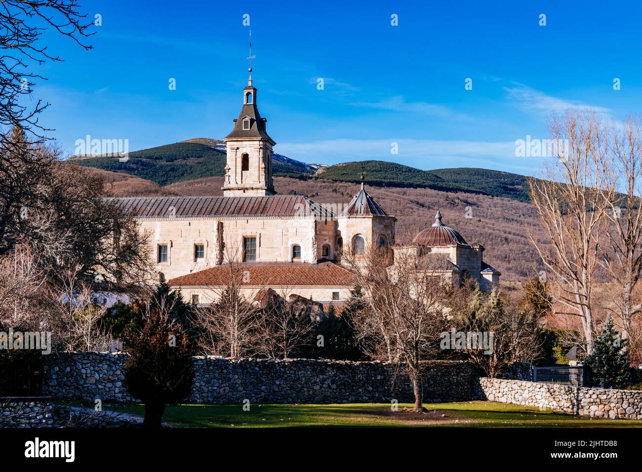 Das Kloster Monasterio de Santa María de El Paular - Kloster Santa María de El Paular - ist ein ehemaliges Kartäuserkloster. Rascafría, Comunidad de Madrid, Sp Stockfoto