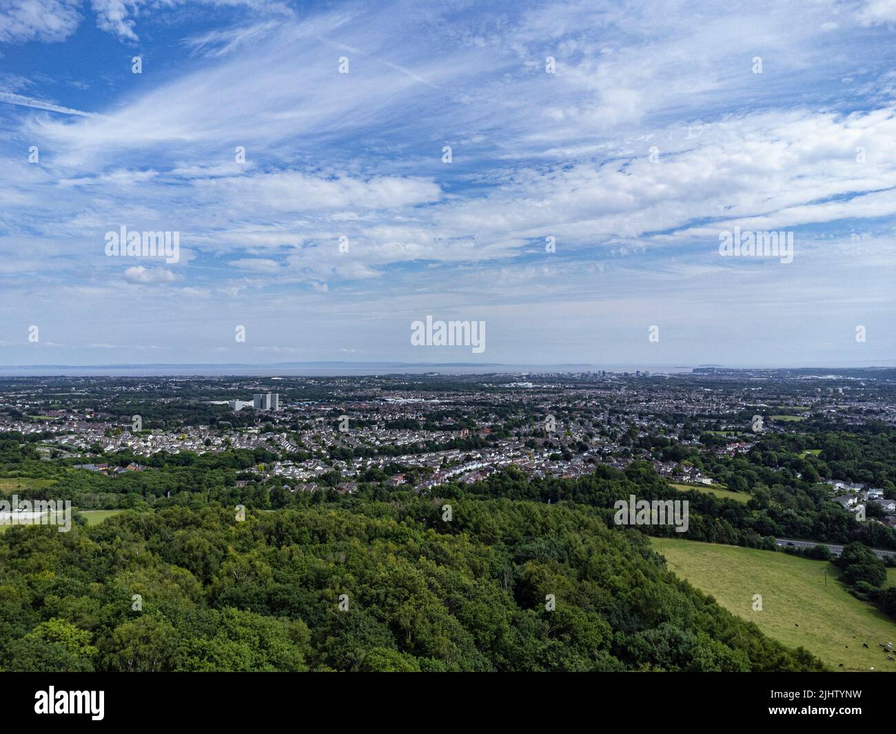 Aus der Vogelperspektive über Rhiwbina von Coad Y Wenallt, Cardiff Stockfoto