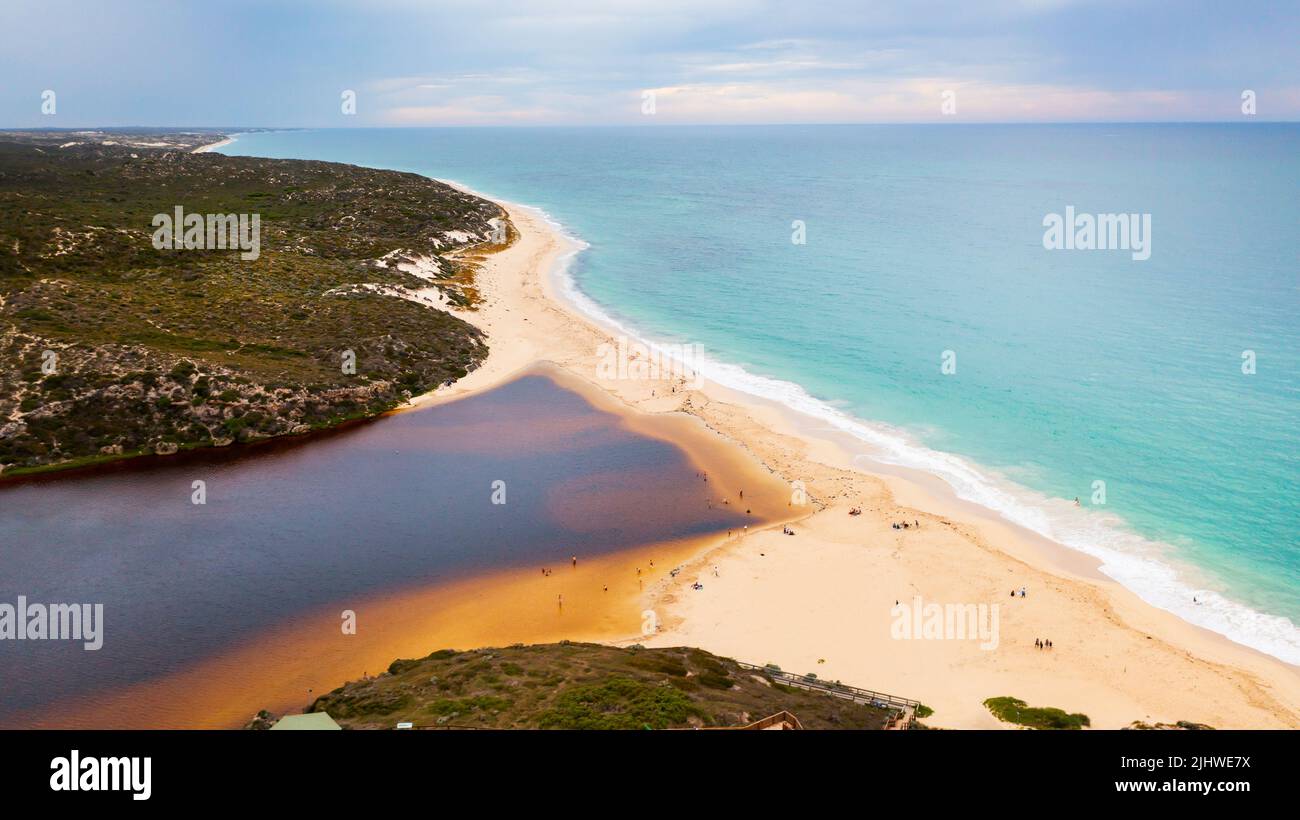 Titel Moore River (innerhalb des Flusses bis außerhalb des Ozerns) in Western Australia Stockfoto