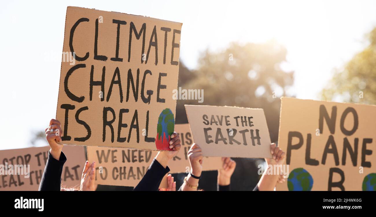 Wir werden nicht zum Schweigen gebracht werden, eine Gruppe von Menschen, die gegen den Klimawandel protestieren. Stockfoto