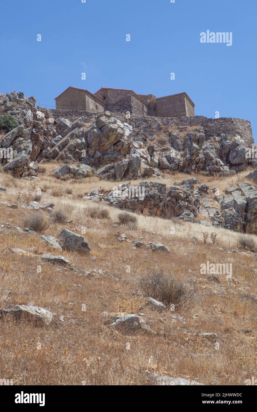 St. Anne Kirche. Magacela Castle Hill, Distrikt La Serena, Extremadura, Spanien Stockfoto