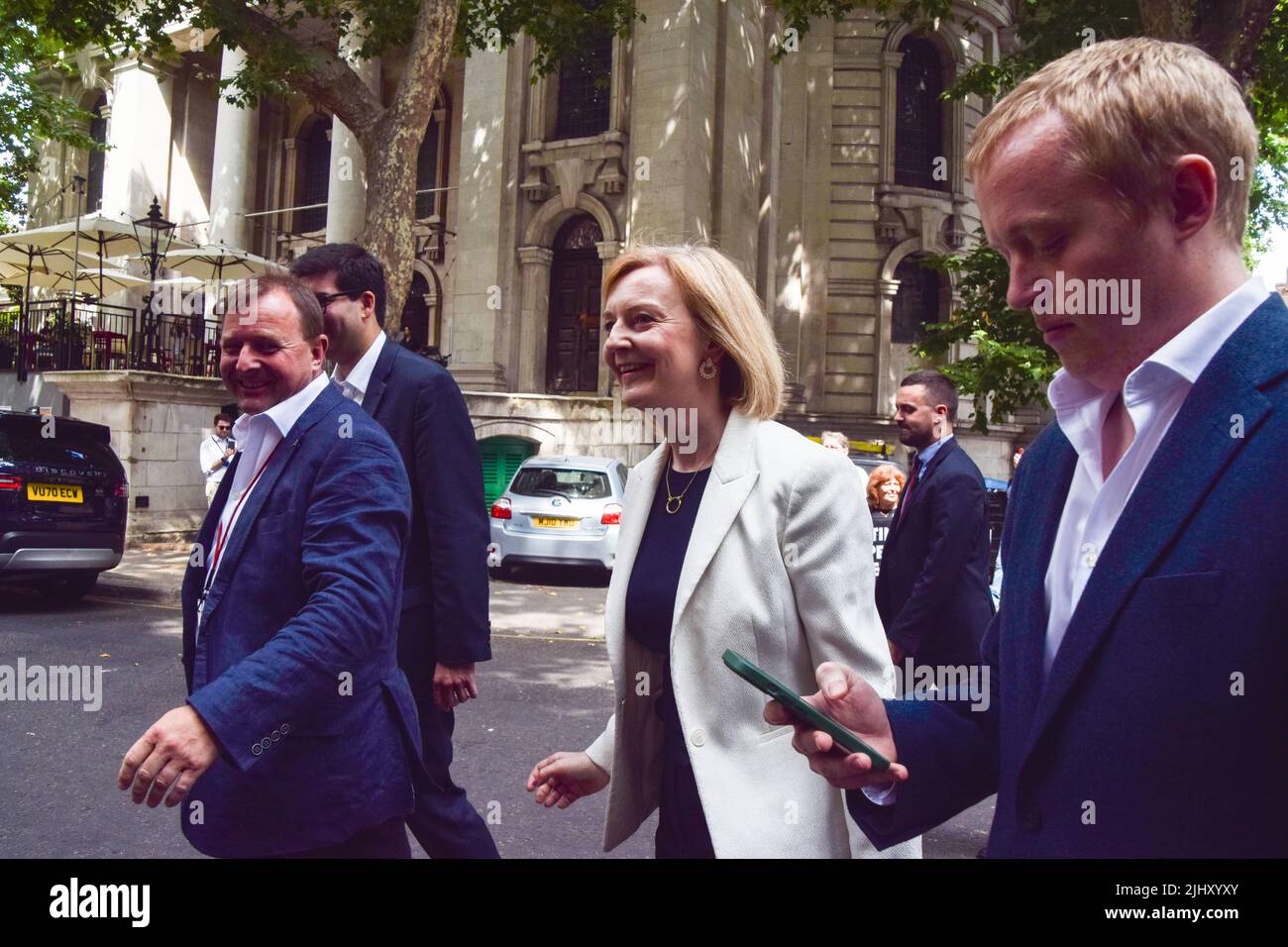 London, Großbritannien. 21.. Juli 2022. Liz Truss, Kandidatin der konservativen Partei und Außenministerin, kommt zu einer Hustings-Veranstaltung im Transporthaus an. Kredit: Vuk Valcic/Alamy Live Nachrichten Stockfoto