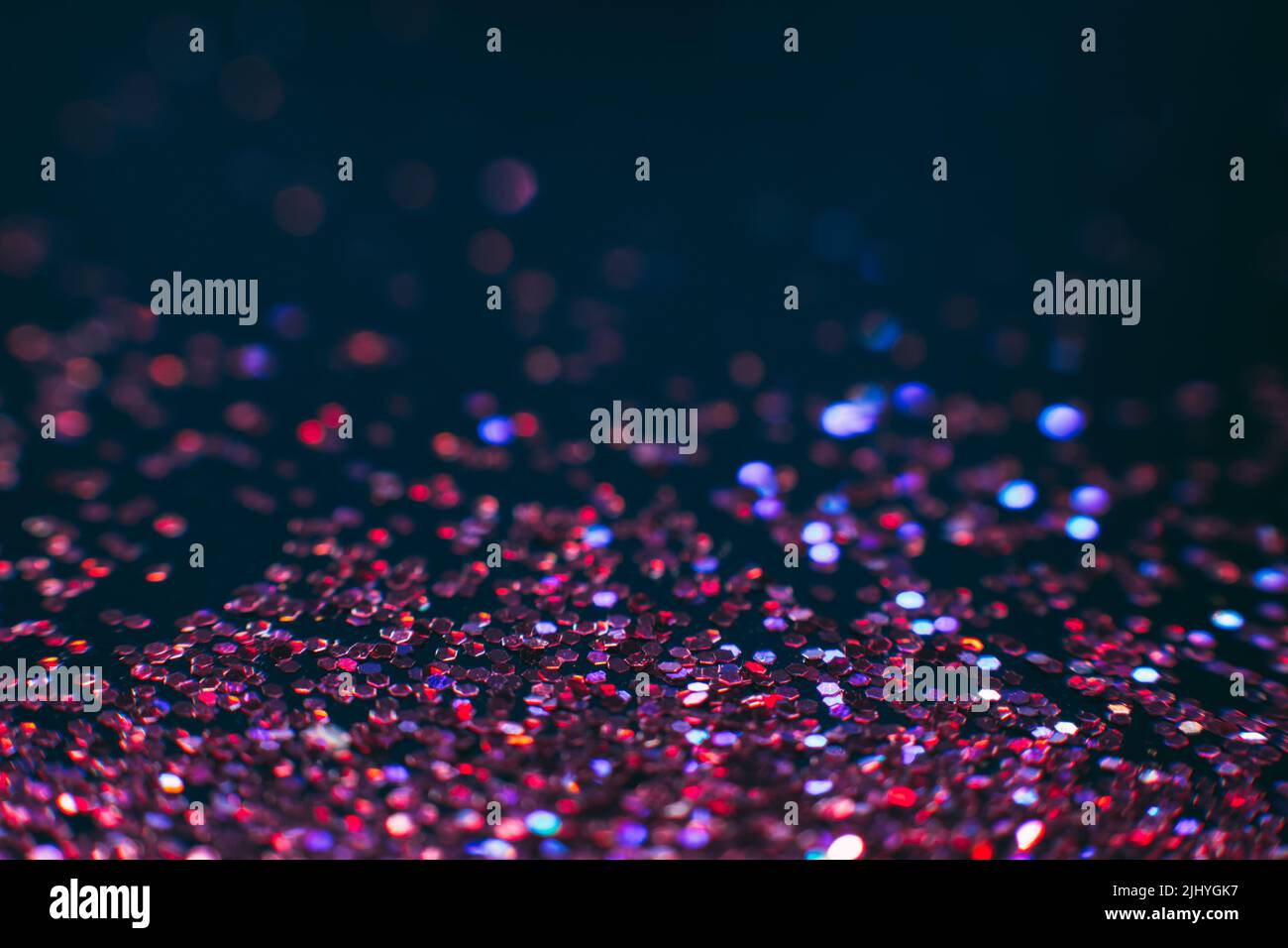 Abstrakt glänzend glitzert lila Feiertagshintergrund Stockfoto