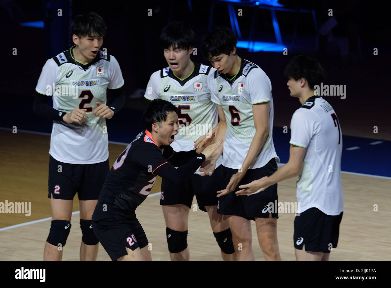 Bologna, Italien. 21.. Juli 2022. Japan-Team während der Volleyball Nations League Mann - Viertelfinale - Frankreich gegen Japan, Volleyball-Veranstaltungen in Bologna, Italien, Juli 21 2022 Quelle: Independent Photo Agency/Alamy Live News Stockfoto