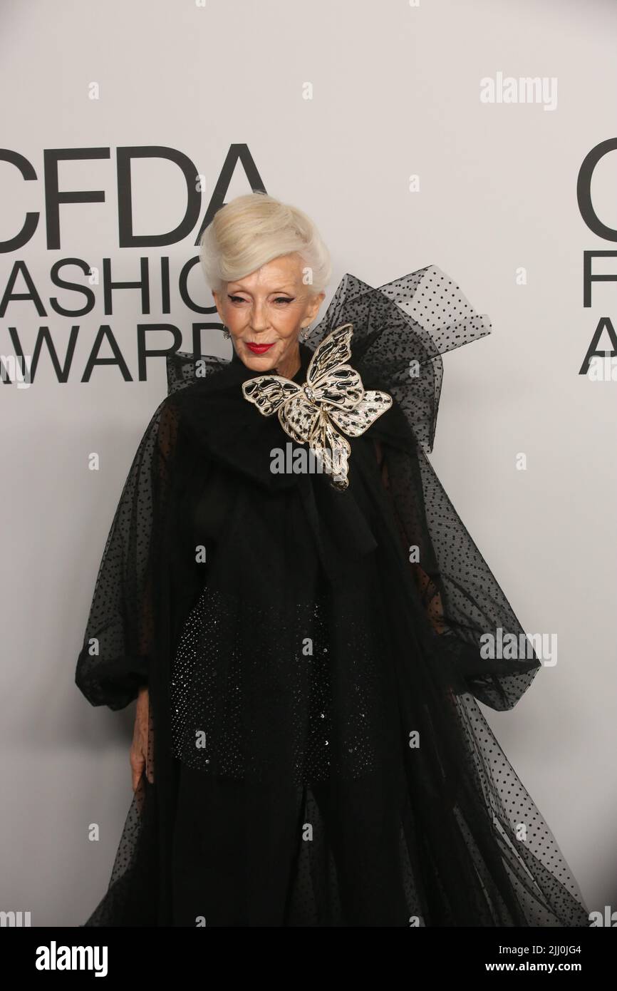 DIE CFDA Fashion Awards 2021, veranstaltet von Emily Blunt, ehren Zendaya, Anya Taylor-Joy, Dapper Dan, Aurora James Rebecca Goodstein, Nina Garcia, Sara Schiff und Yeohlee am POOL + THE GRILL Featuring: Collen Heidemann wo: New York, New York, USA Wann: 11 Nov 2021 Credit: Derrick Salters/WENN Stockfoto