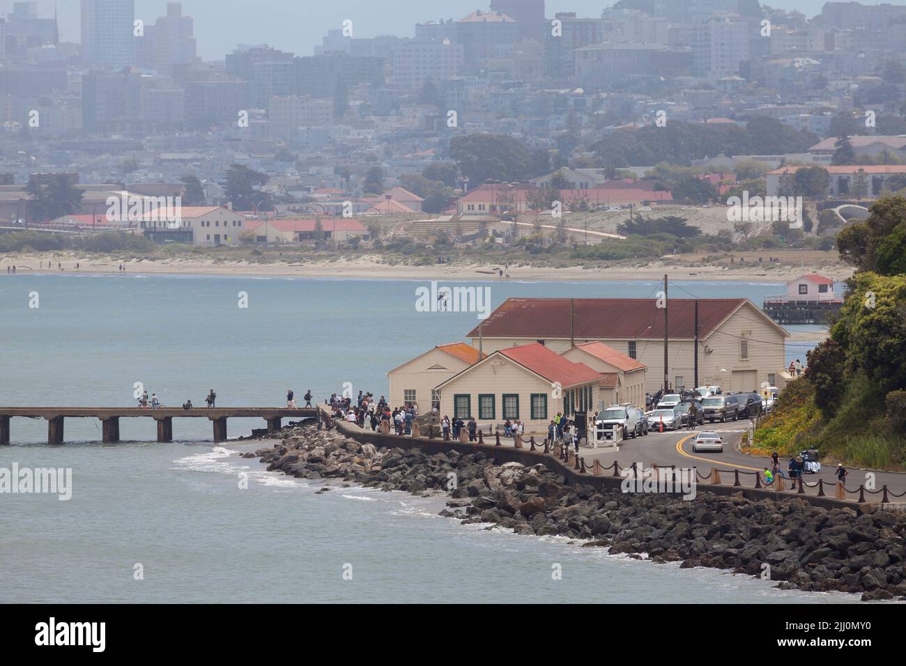 Der Warming Hut Park Store am Torpedo Wharf Pier in Fort Point Mauerwerk, San Francisco, Kalifornien, USA Stockfoto