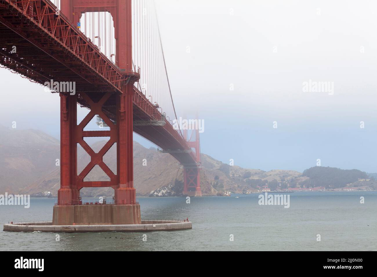 Blick auf die Golden Gate Bridge von Fort Point, San Francisco, Kalifornien, USA Stockfoto