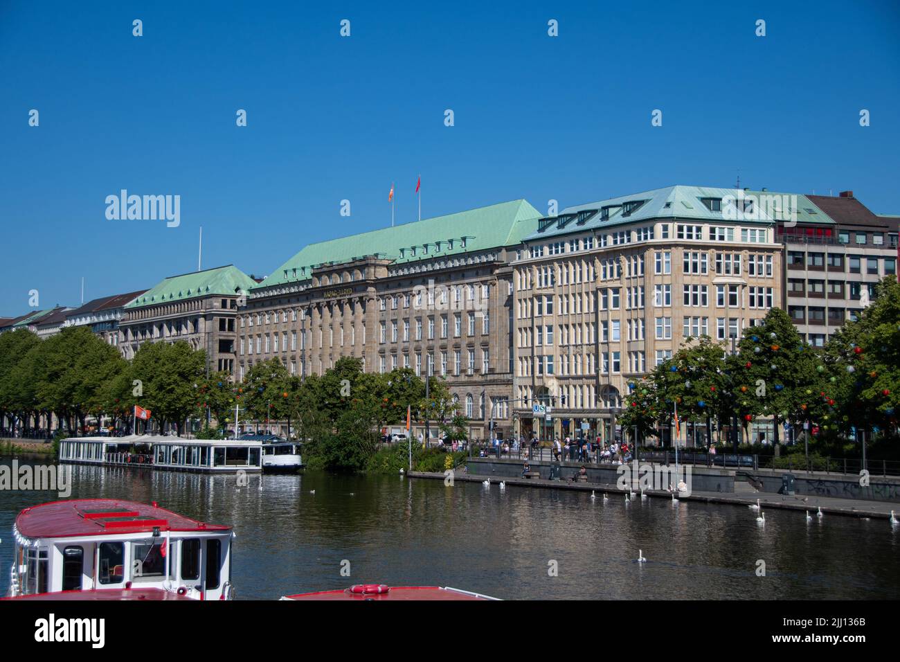 Hamburg, Deutschland 23. Juni 2022, die Binnenalster im Zentrum von Hamburg Stockfoto