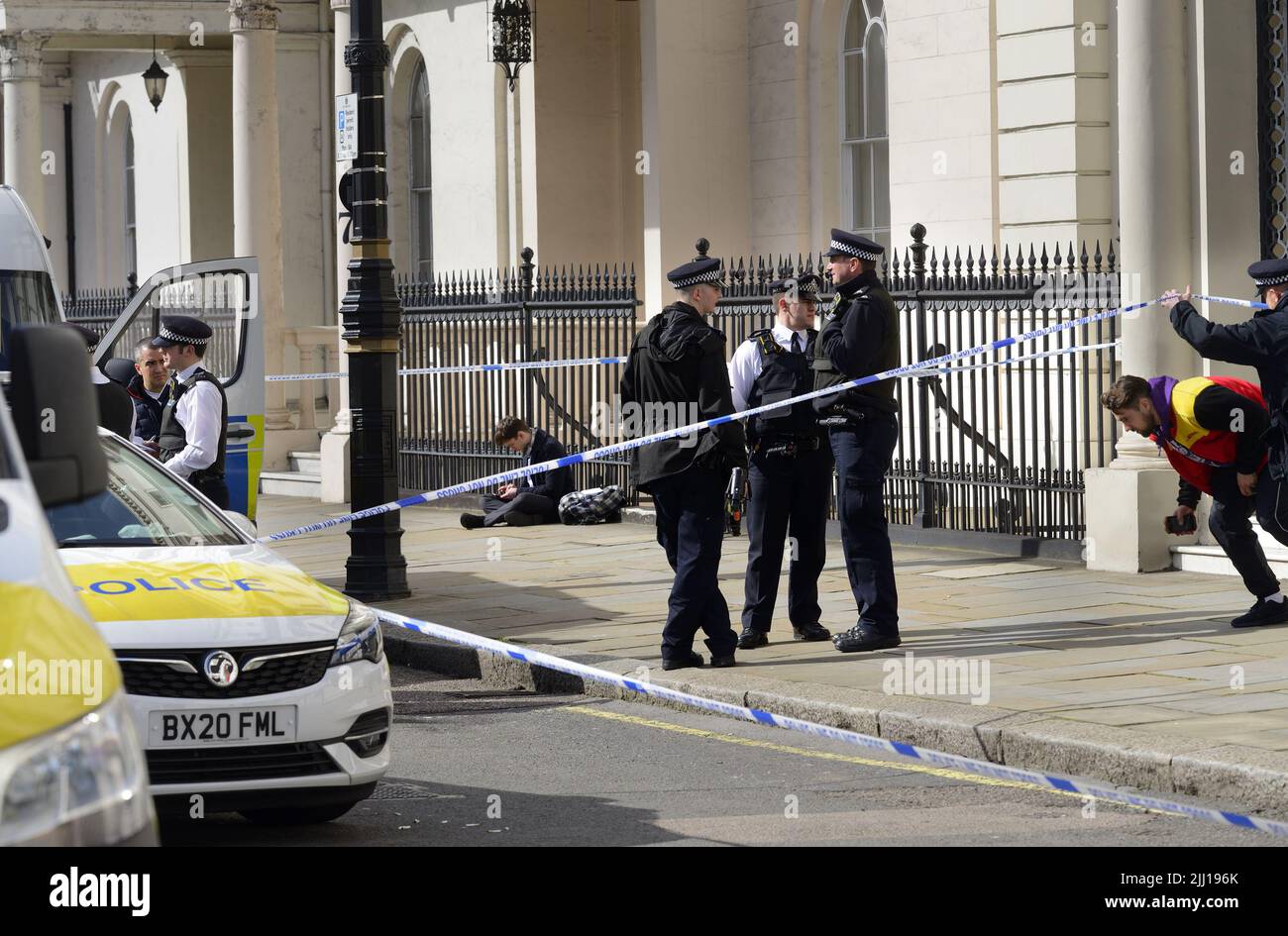 London, England, Großbritannien. Metropolitan Police Officers bei einem Vorfall im Zentrum von London Stockfoto