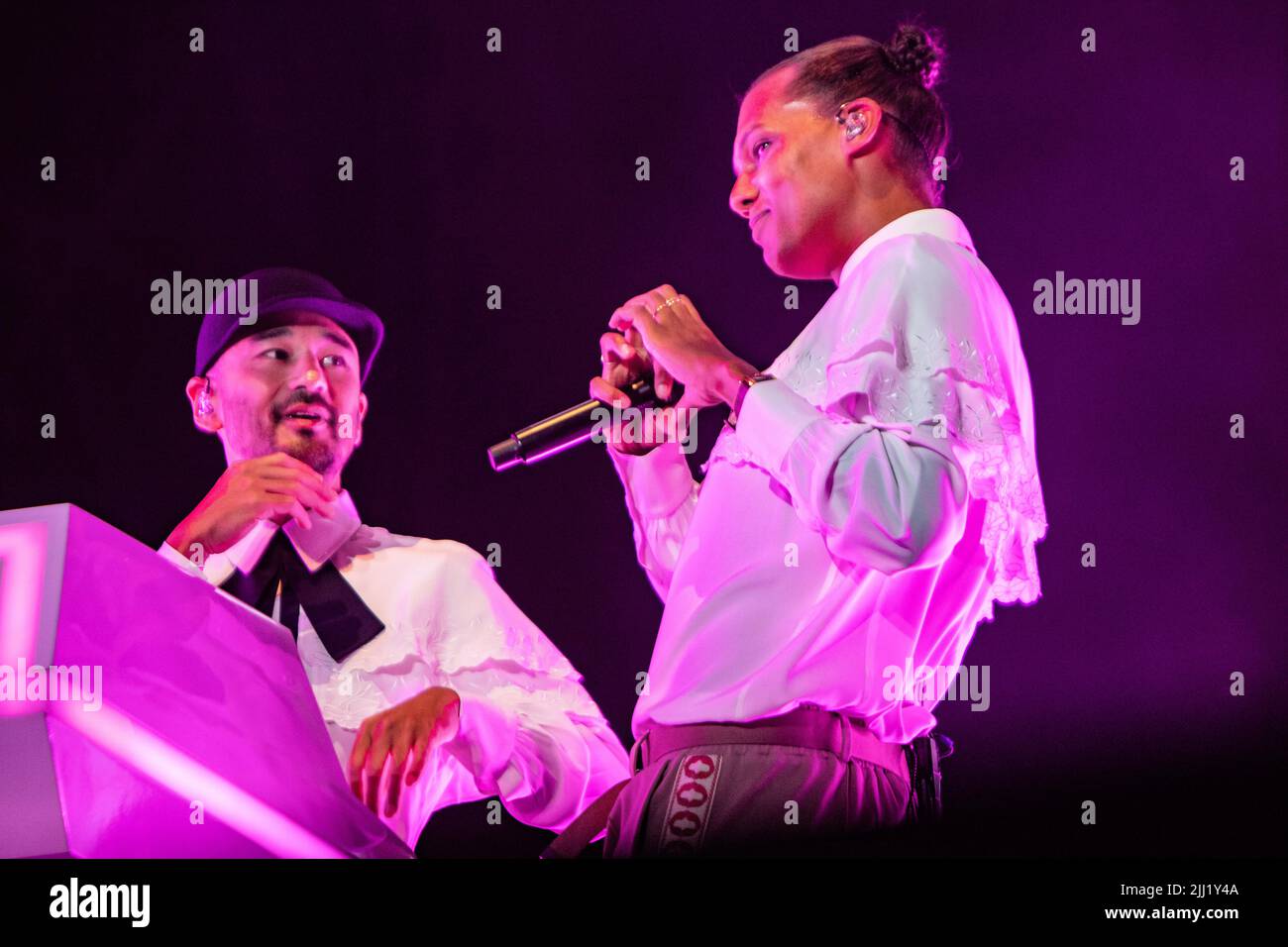 Mailand Italien. 20. Juli 2022. Der belgische Singer-Songwriter Paul Van Haver, besser bekannt unter seinem Künstlernamen STROMAE, spielt live im Ippodromo del Galoppo während des 'Milano Summer Festival 2022' Stockfoto