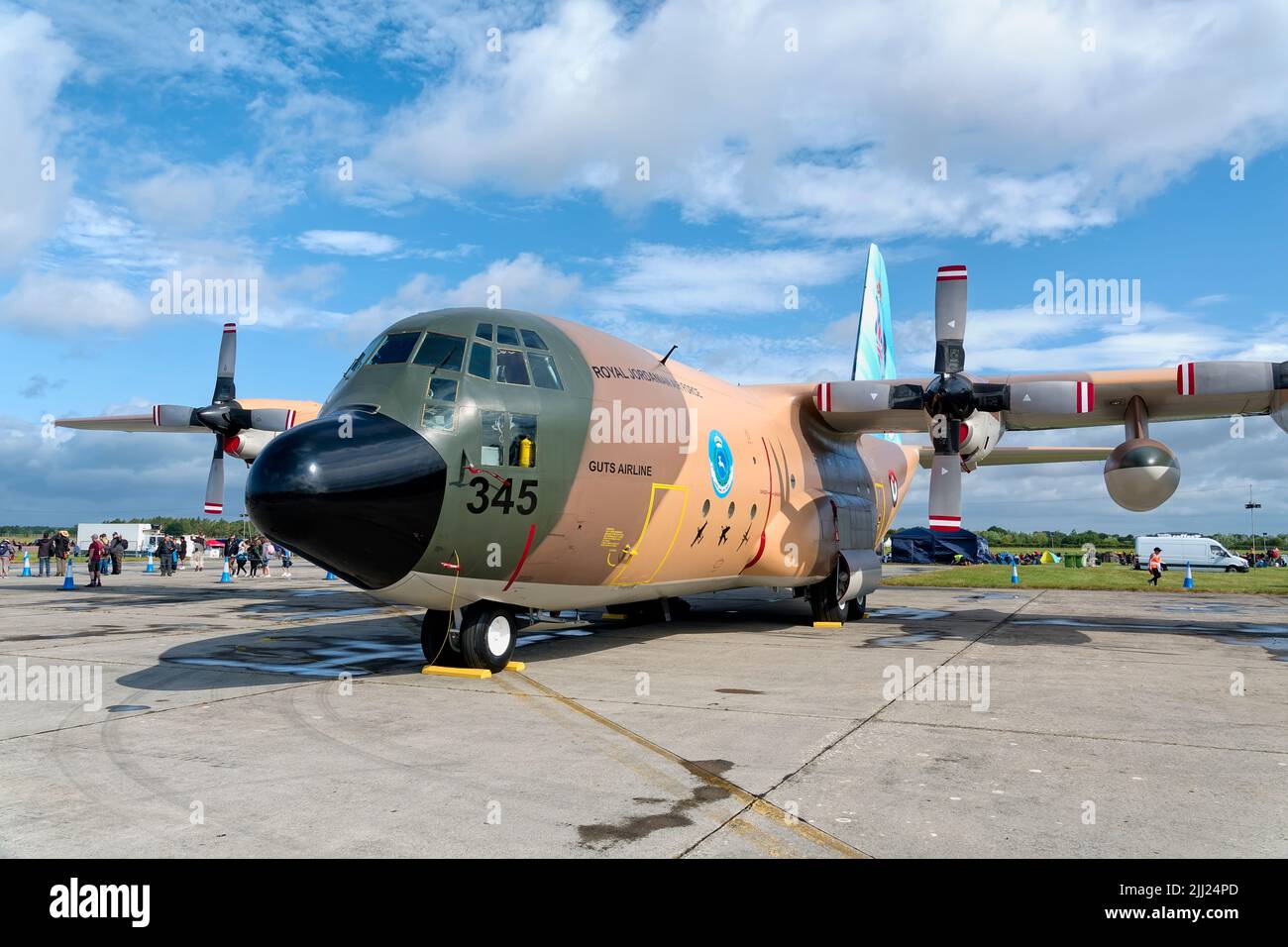 RAF Fairford, Gloucestershire, Großbritannien - 2019. Juli: A Guts Airline 345 Royal Jordanian C-130H Hercules aus dem Transportgeschwader von 3. bei der RIAT von 2019 Stockfoto