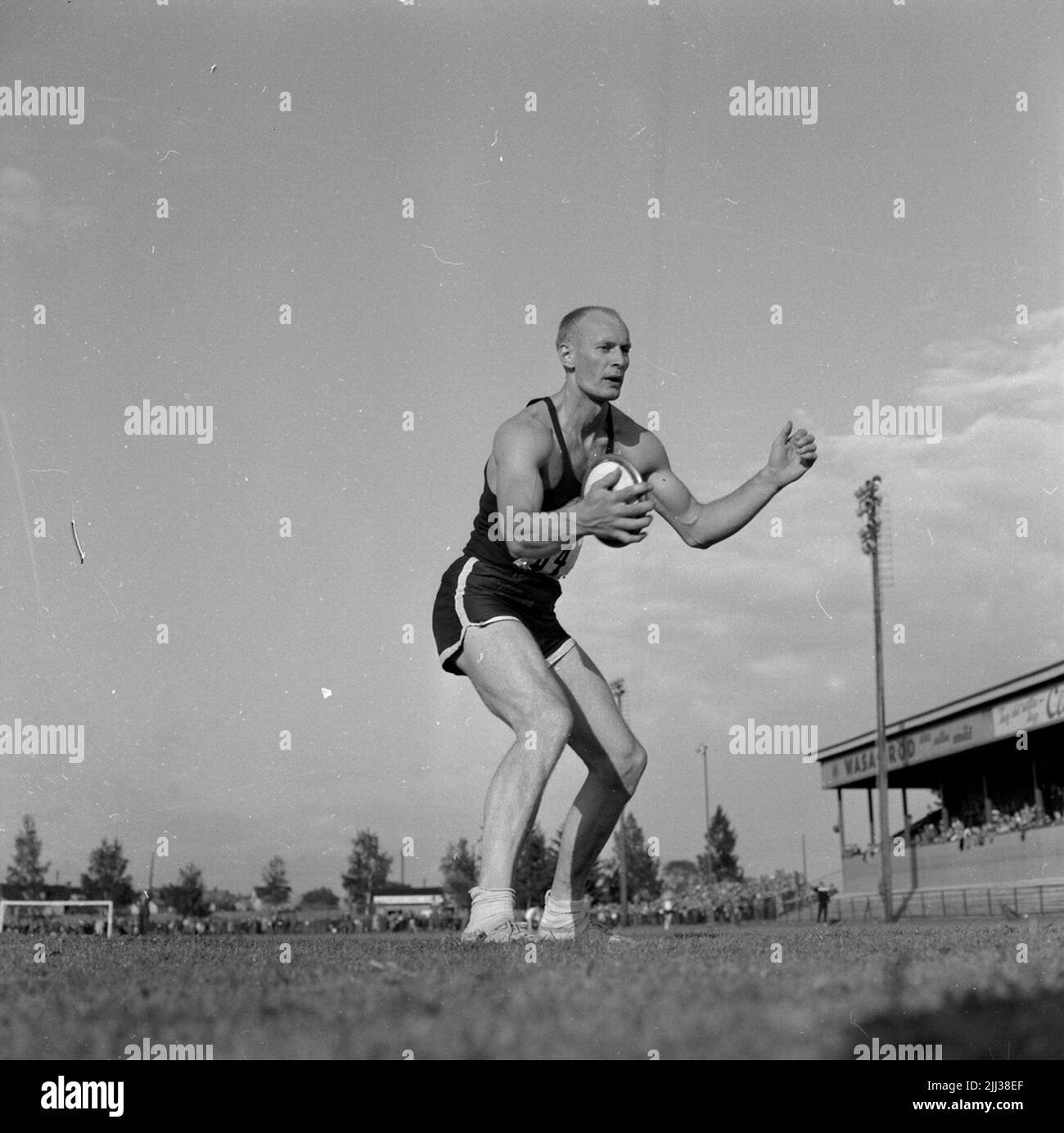 Leichtathletikwettbewerb in Eyravallen.19 Juli 1955. Stockfoto