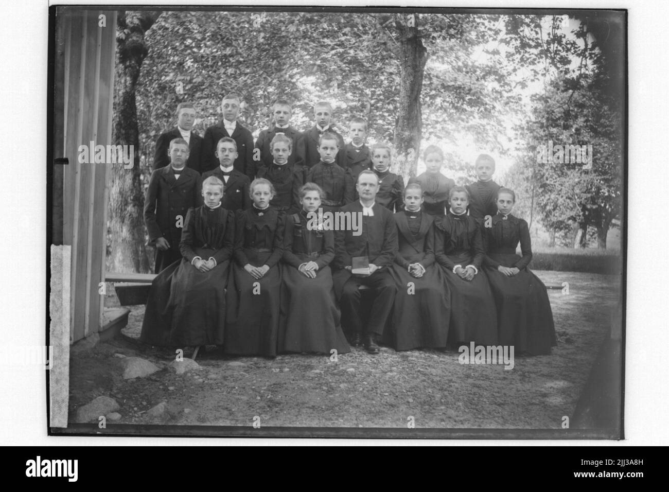 Confirmants, Almby Reader und Pastor Pettersson. Stockfoto