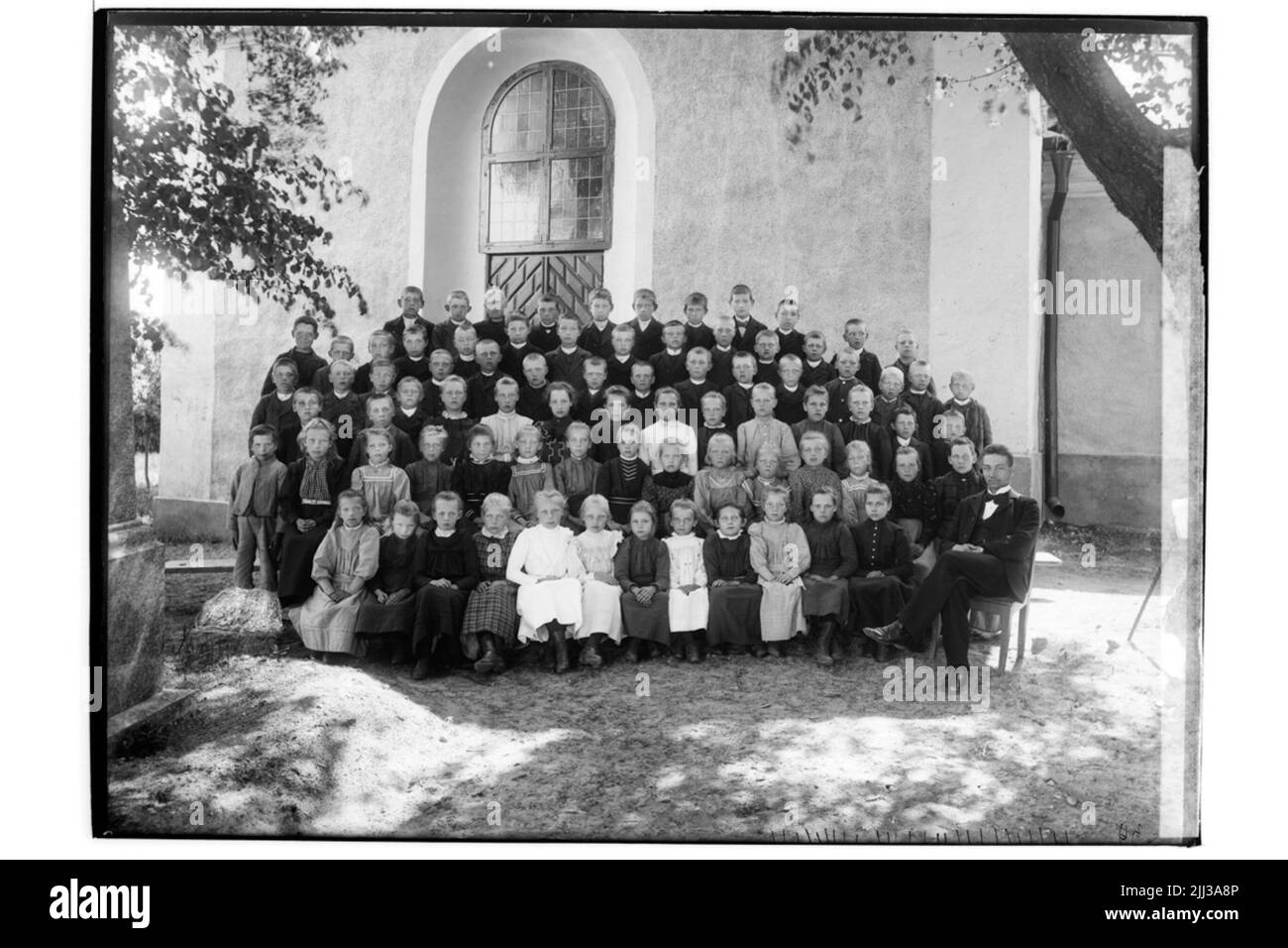 Rinkaby Schule, Schulklasse, 65 Kinder mit Lehrern. Simonsson-Lehrerin. Stockfoto
