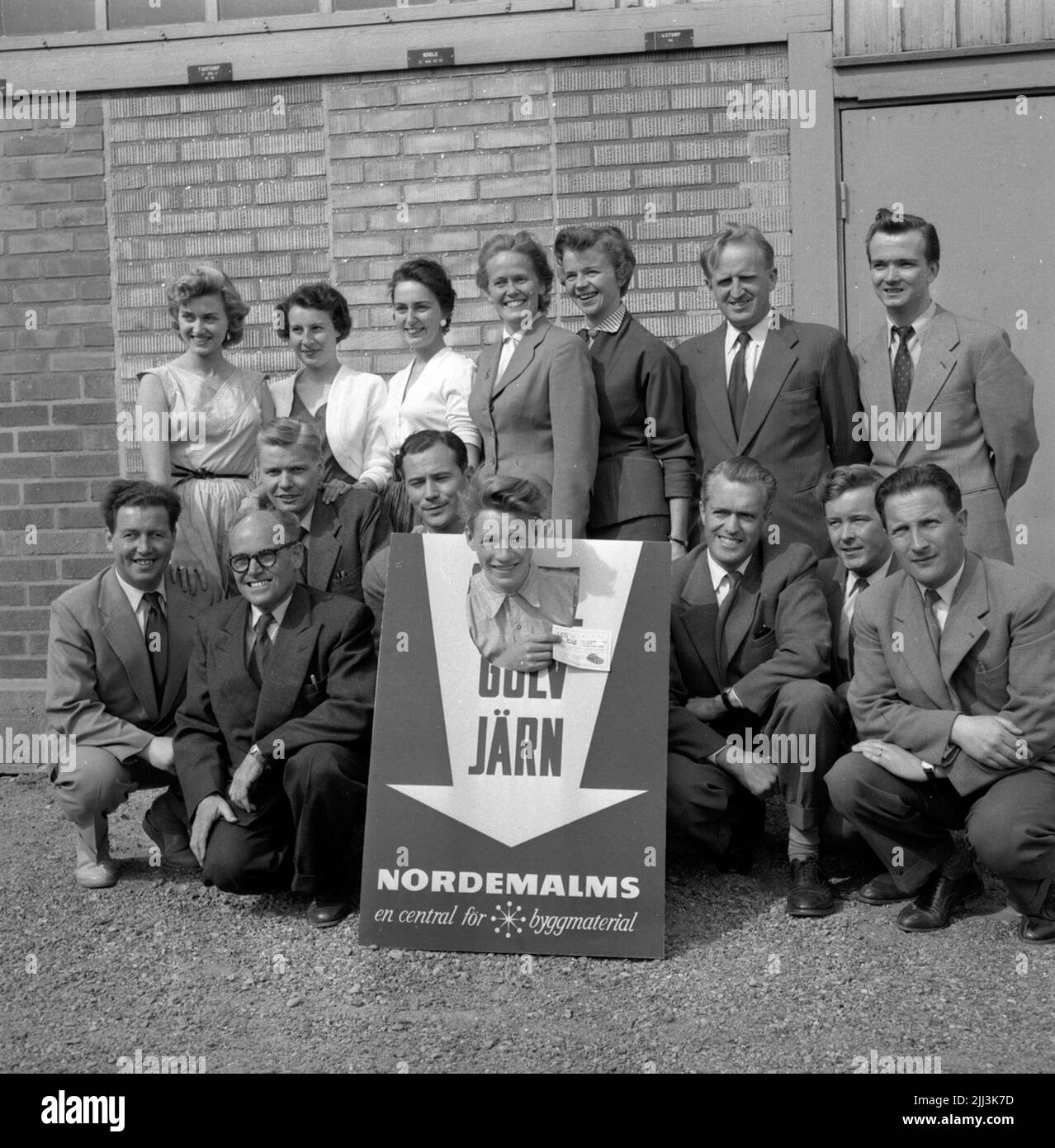 Die Mitarbeiter von Nordemalms erhalten 1956 200.000 SEK. Stockfoto