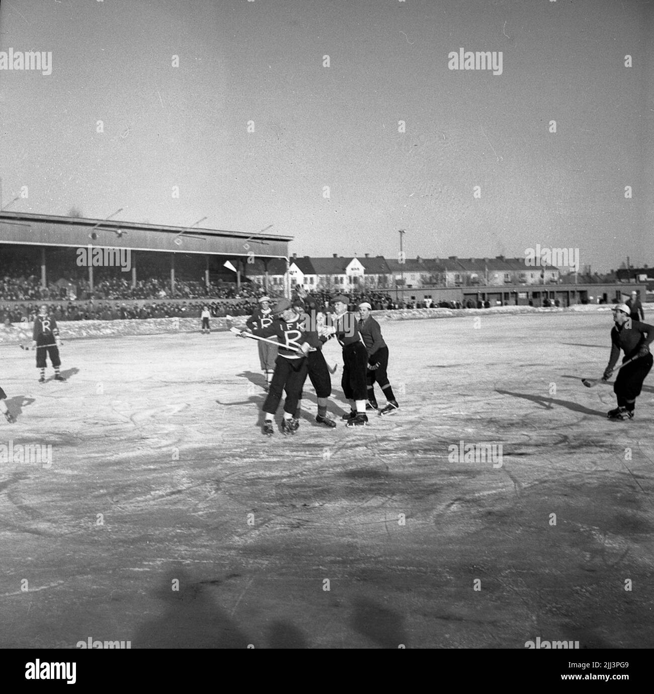 Bandy, Eyravallen.ifk Rättvik - ÖSK. Situationsbilder aus dem Match. Stockfoto