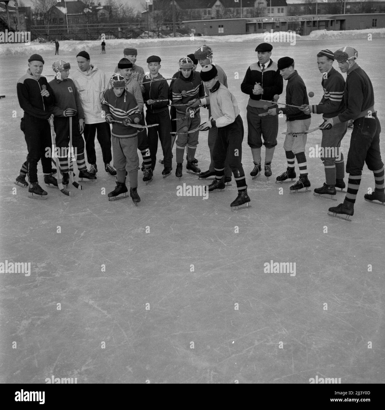 Bandy Kurs in Eyravallen.18 Februar 1959. Stockfoto