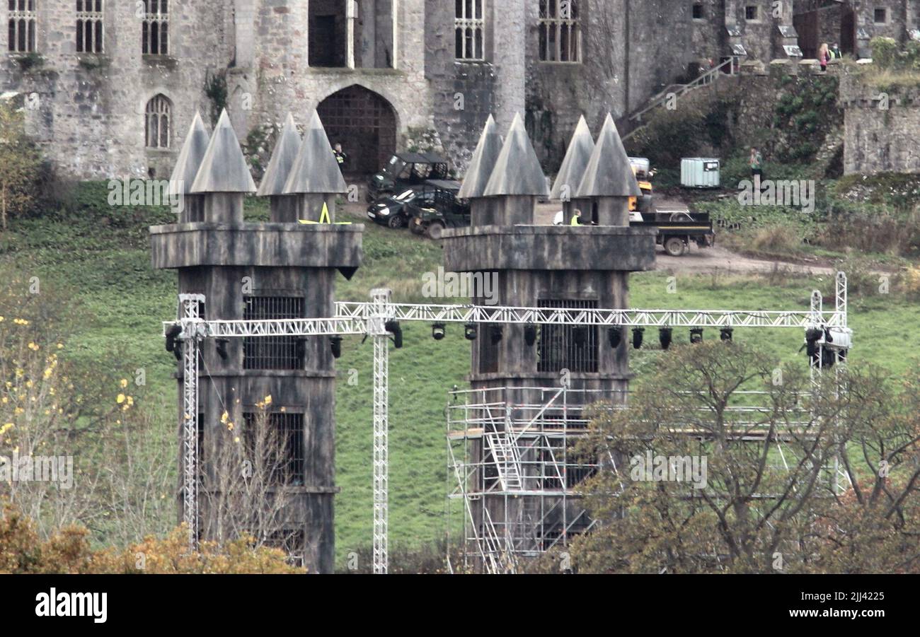 Die Vorbereitungen laufen, während die Produktionsmitarbeiter das Set für ITV's 2021 "I'm A Celebrity...Get me out of here" im Gwrych Castle in Abergele, Wales vorbereiten.Featuring: Atmosphere wo: Abergele, Vereinigtes Königreich Wann: 15 Nov 2021 Credit: WENN Stockfoto