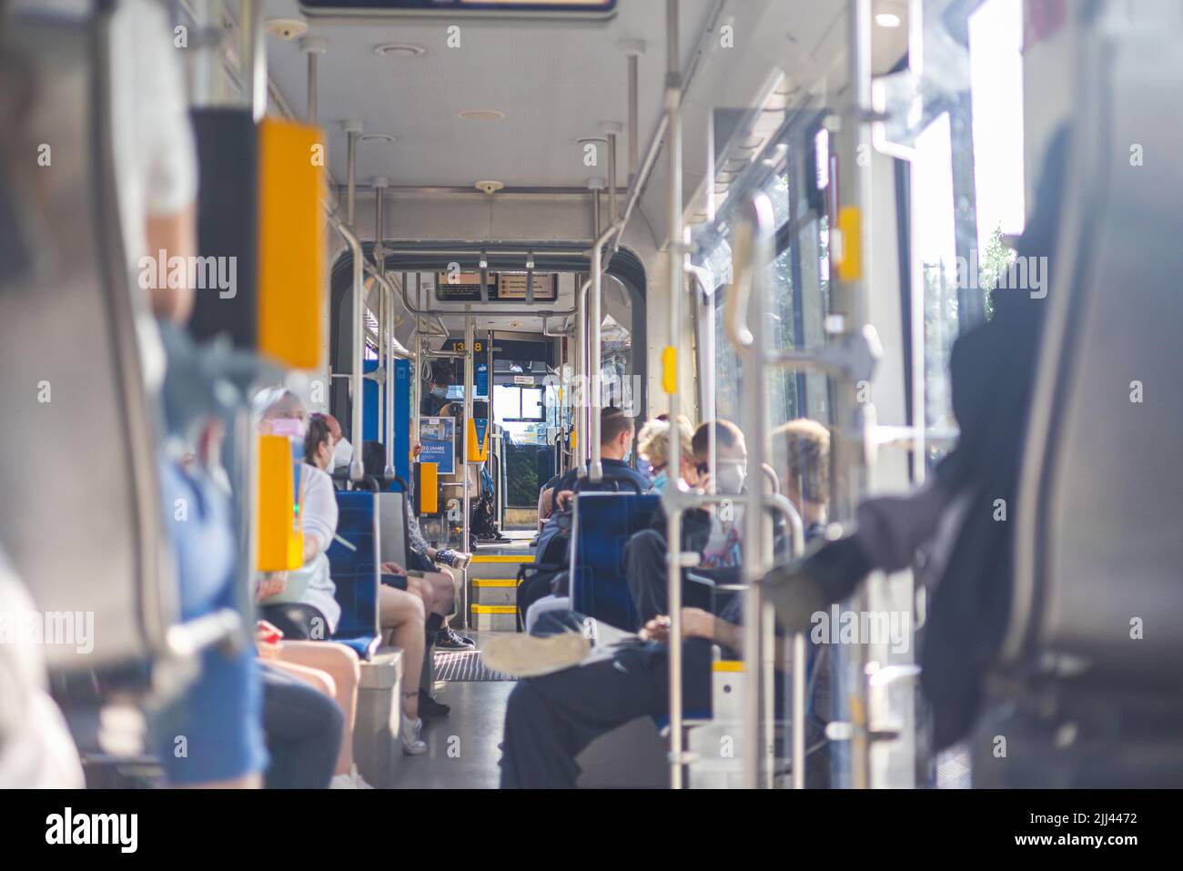 Leipzig, Deutschland - 25. Juni 2022: Stadtbild über dem „Richard-Wagner-Platz“ in der Leipziger Innenstadt. Der Platz mit der Haupttram-Station Transfer Point Stockfoto