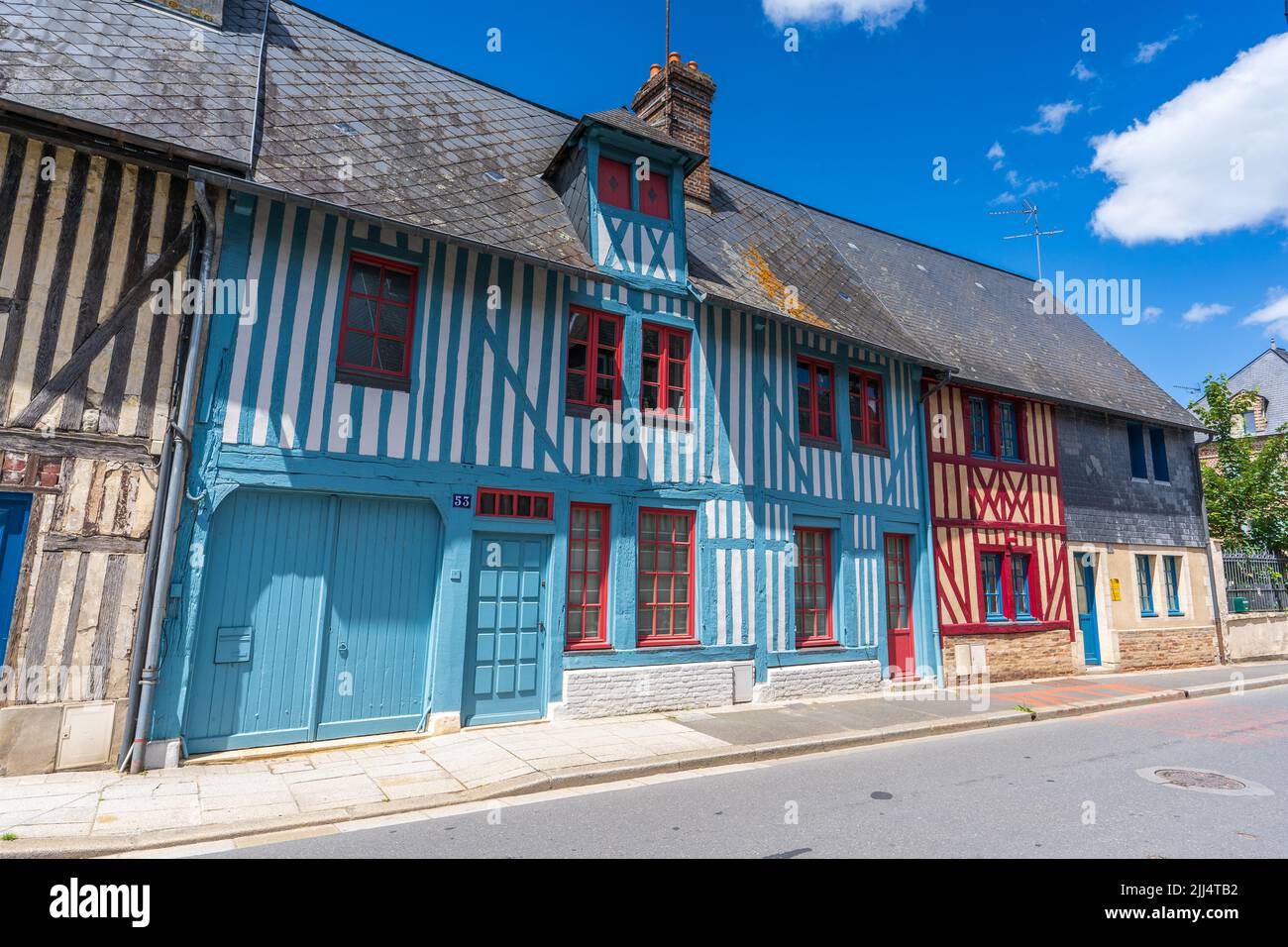 Villaggio bretone con le tipiche abitazioni a traliccio (Frankreich) Stockfoto