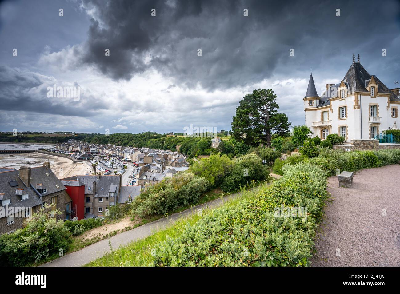 Blick auf Cancale, die Stadt der Austern (Bretagne, Frankreich) Stockfoto