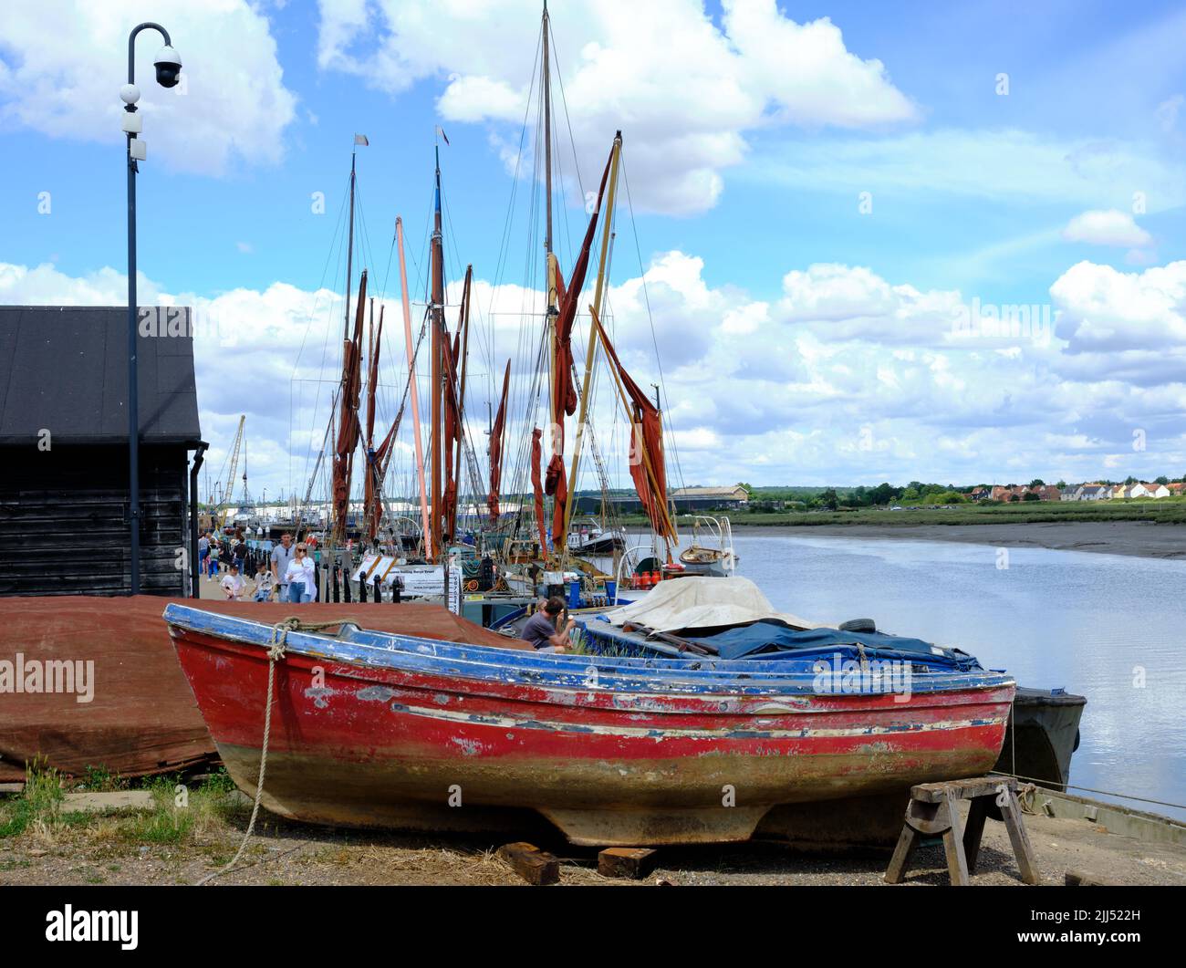 Blick auf den Bootshof von Maldon Hythe Quay Stockfoto