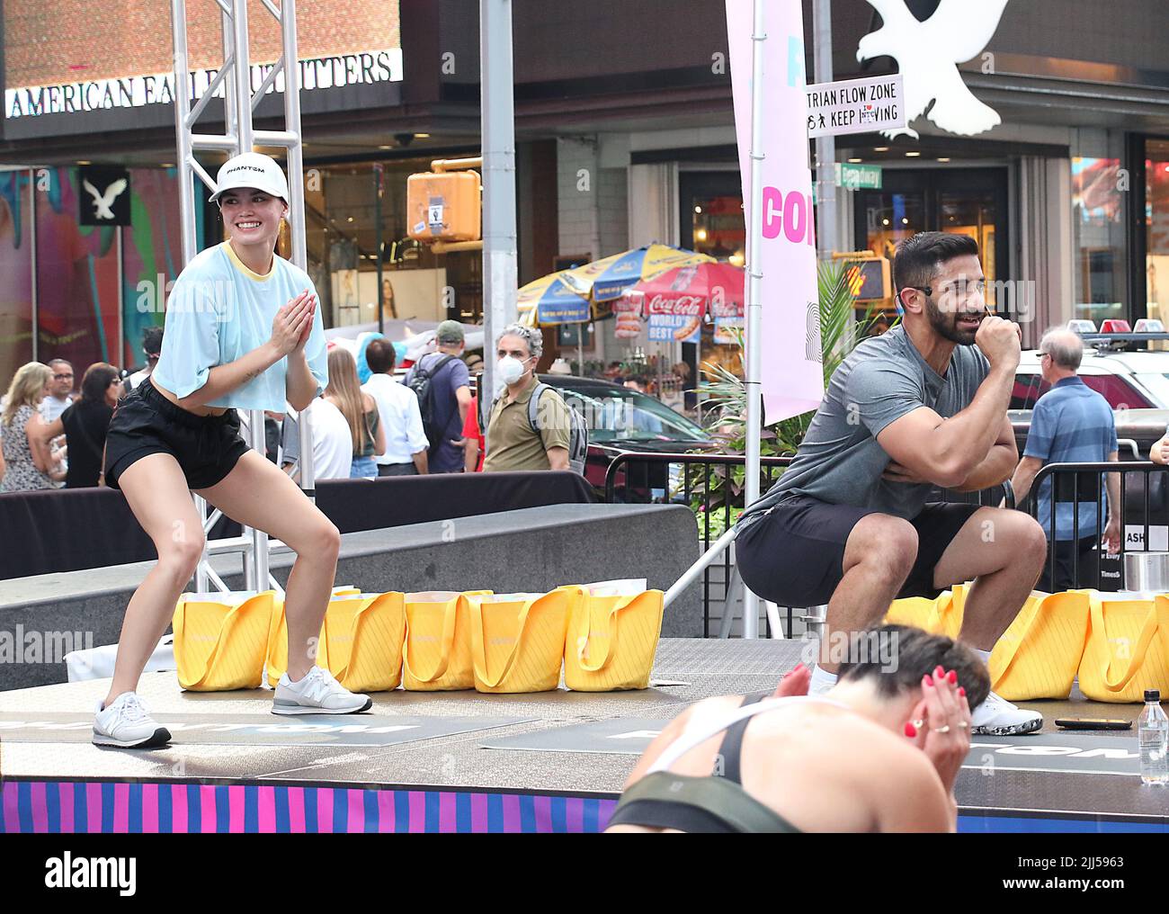 NEW YORK, NY- Juli 21: Paris Berelc und Rhys Athayde im Rahmen des