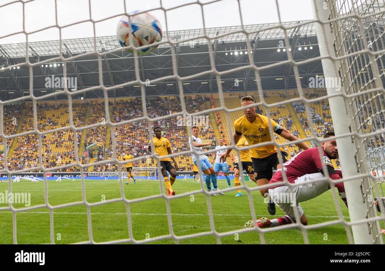 SG Dynamo Dresden vs. 1860 München - Rudolf-Harbig-Stadion