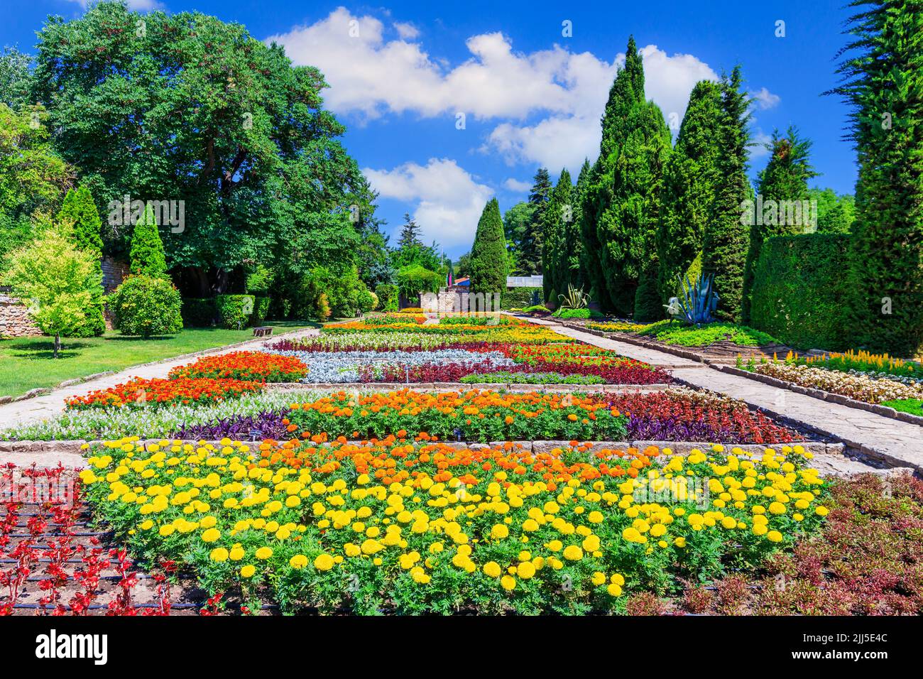 Balchik-Palast, Bulgarien. Der botanische Garten der Königin Marie von Rumänien an der bulgarischen Schwarzmeerküste. Stockfoto