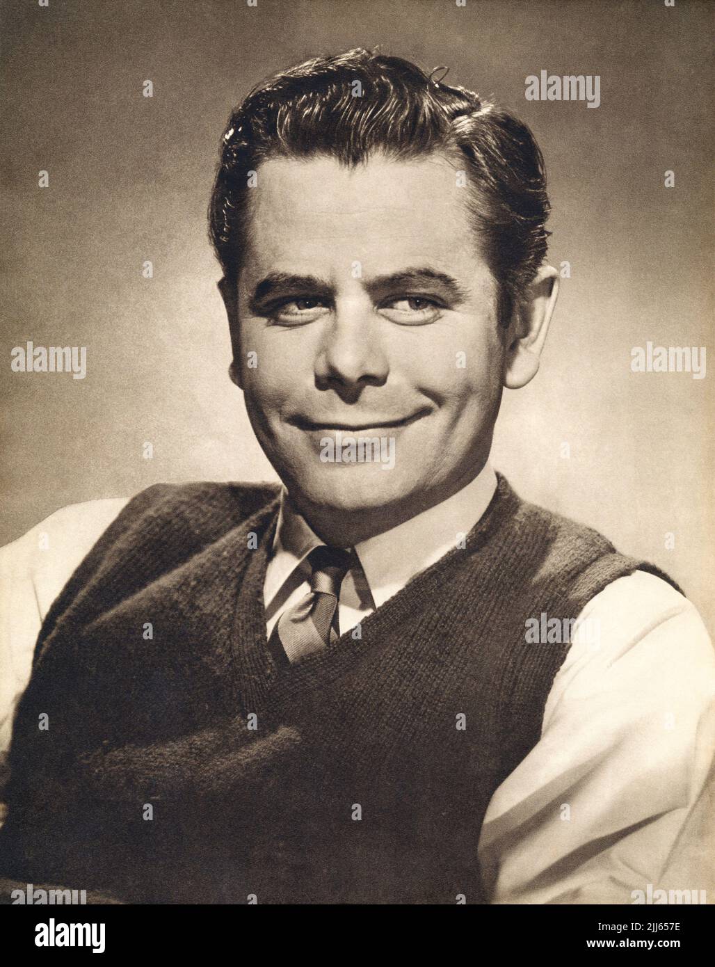 Vintage 1951 Werbefoto des Hollywood-Filmschauspielers Glenn Ford. Stockfoto