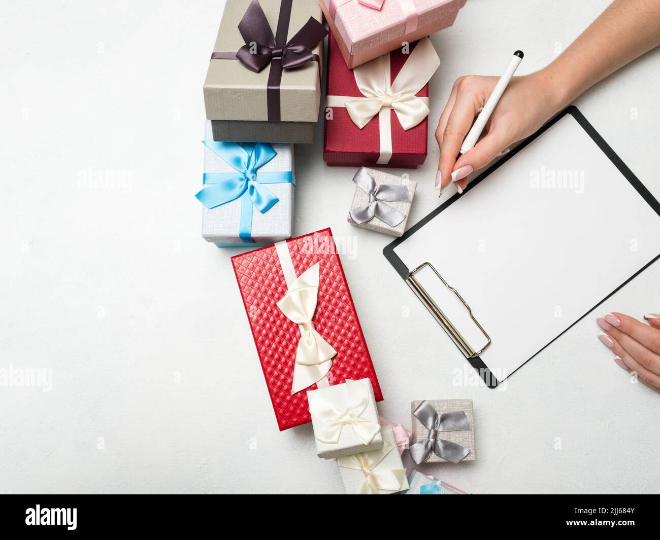 Checkliste Geschenk präsent Weihnachten Saison Zwischenablage Stockfoto