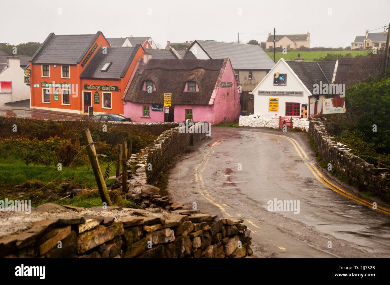 Fisher Street in Doolin an der Westküste Irlands. Stockfoto