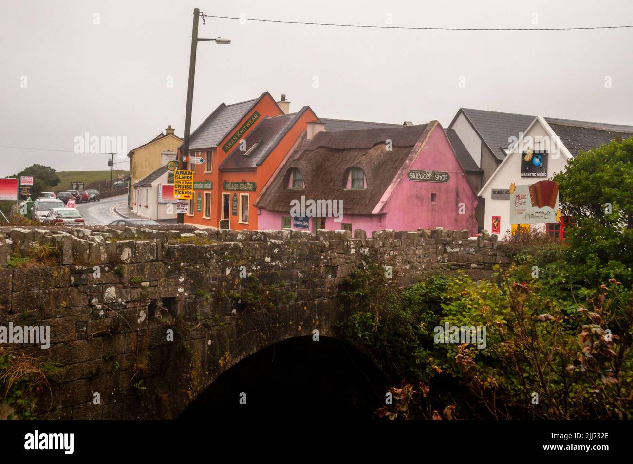 Fisher Street in Doolin an der Westküste Irlands. Stockfoto