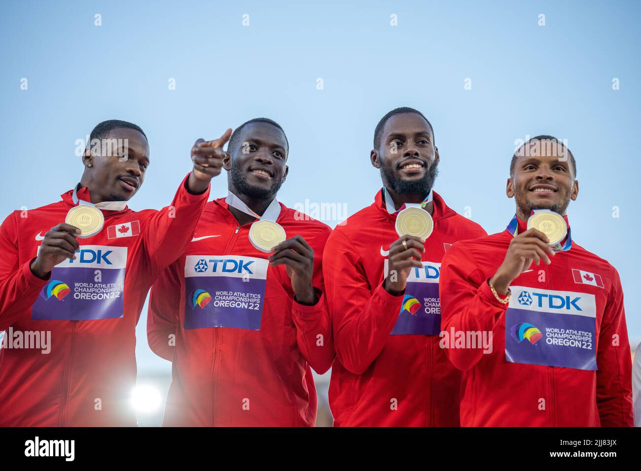 Eugene, USA. 23.. Juli 2022. Leichtathletik: Weltmeisterschaft, 4x100-m-Staffel, Gold für Kanada, Kredit: Michael Kappeler/dpa/Alamy Live News Stockfoto