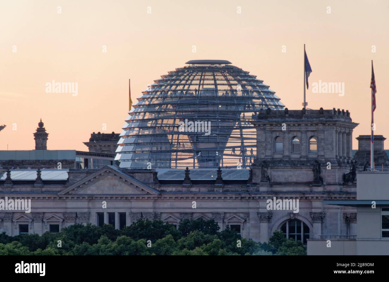 Reichtag Kuppel bei Sonenuntergang, Tiergarten, Berlin Stockfoto