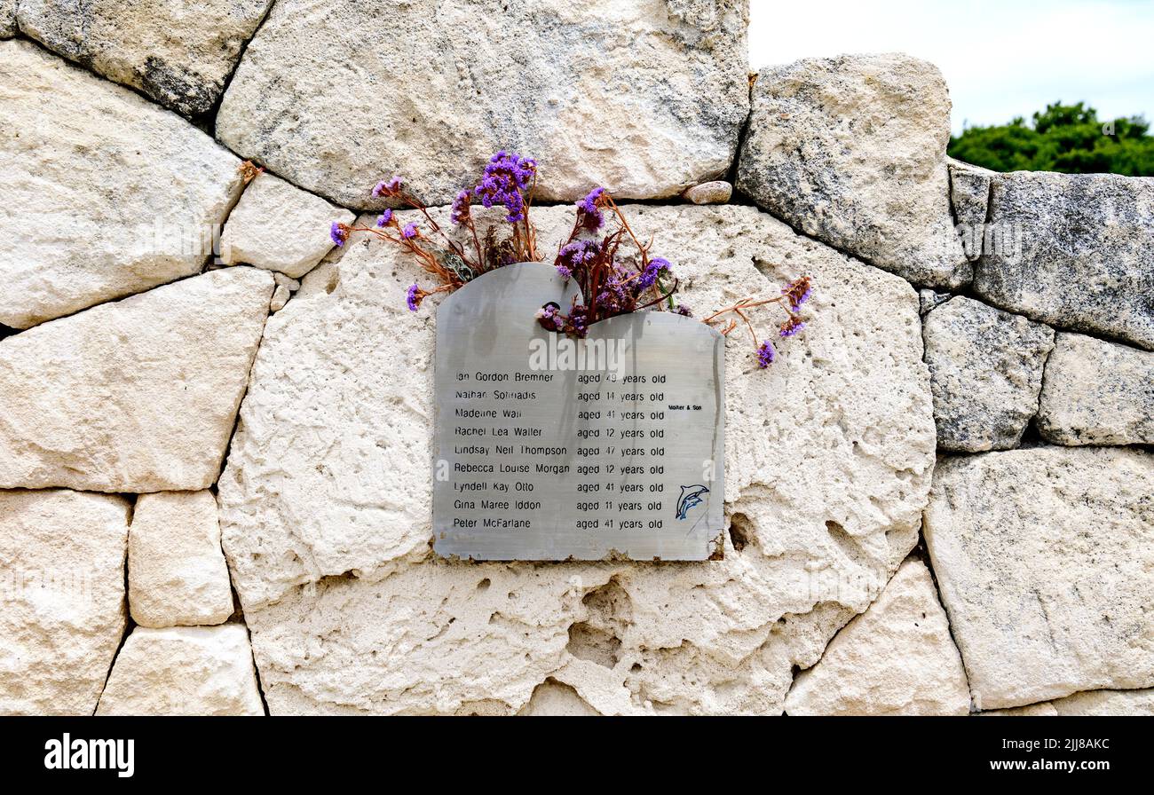 Gedenktafel für die 9 Opfer der Tragödie von Gracetown 1996, Cowaramup Bay, Gracetown, Westaustralien Stockfoto